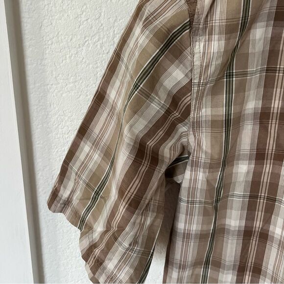 Carhartt Men's Small Relaxed Fit Plaid Button-down Shirt. - Picture 3 of 7